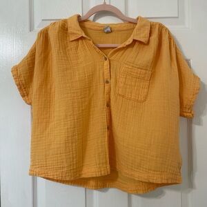 Oversized Shortsleeved Button Up, Size Medium